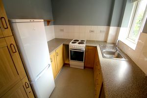 Kitchen- click for photo gallery
